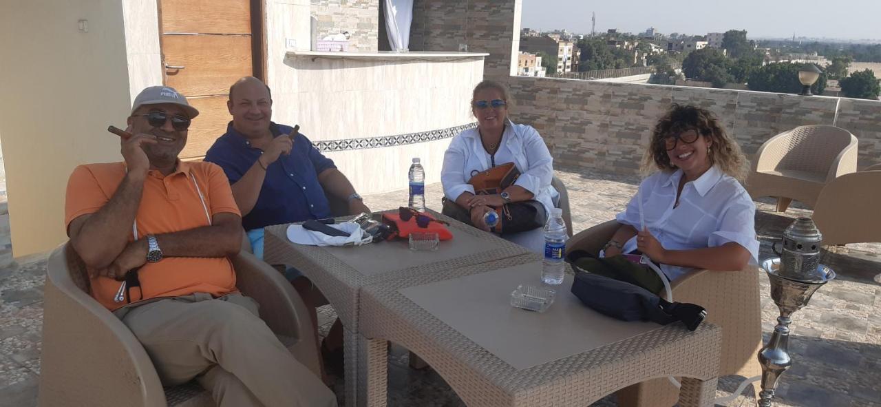 Tut Pyramids View Hotell Kafret el-Gabal Eksteriør bilde
